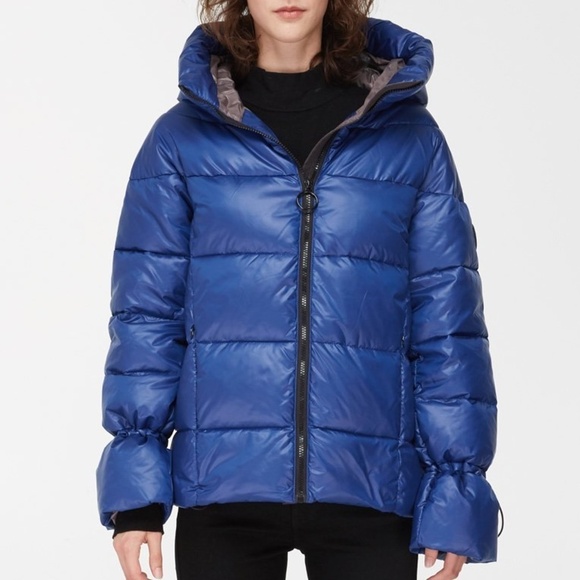 Noize Jackets & Blazers - #3❤️ NWT Gweyn Short Puffer Jacket with Contras…